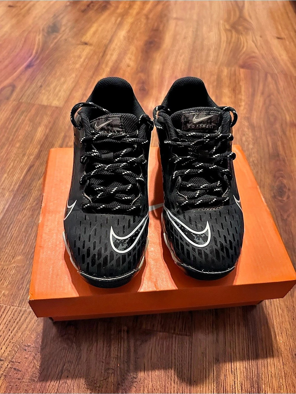 Nike Softball Cleats, Black White, Girls US 2Y